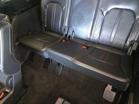 Used 2023 Ford Expedition Platinum image 30