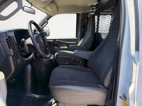Used 2023 Chevrolet Express 2500 w/ Driver Convenience Package RWD image 10