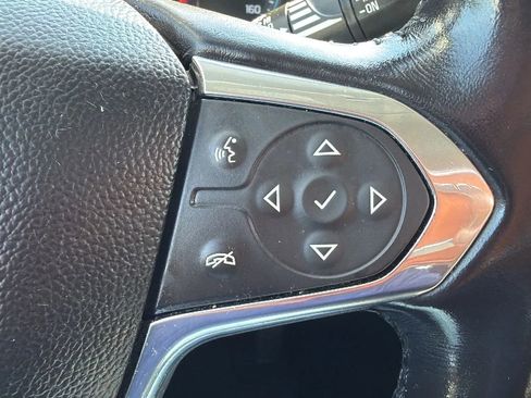 Used 2019 Chevrolet Traverse LT AWD/4WD image 11