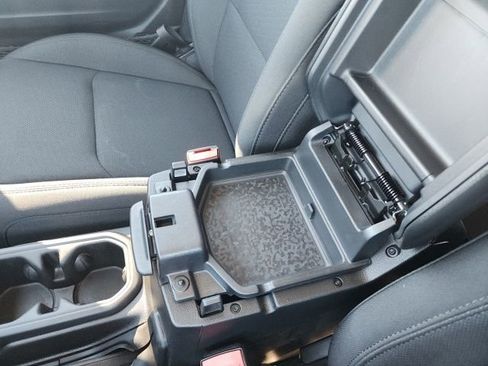 Used 2023 Jeep Gladiator Willys image 32