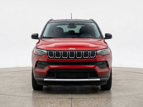 Used 2025 Jeep Compass Limited AWD/4WD image 2