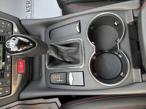 Used 2016 Maserati GranTurismo MC image 19