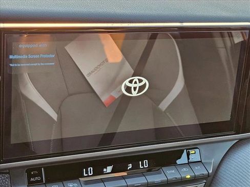 New 2025 Toyota Camry SE image 11
