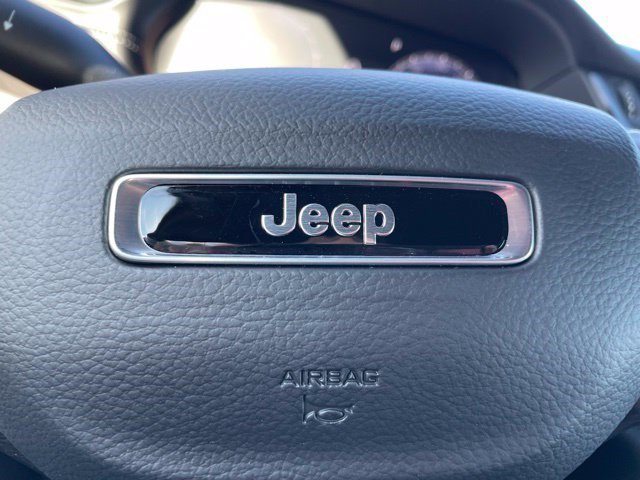 New 2026 Jeep Grand Cherokee Altitude AWD/4WD image 18