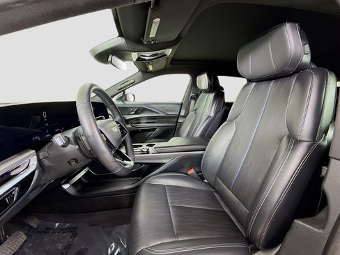 Used 2024 Cadillac Lyriq Sport RWD image 22