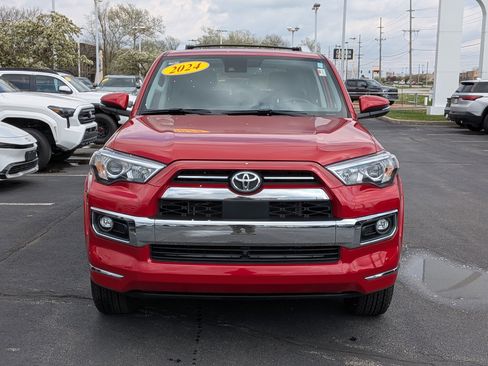 Certified 2024 Toyota 4Runner Limited AWD/4WD image 2