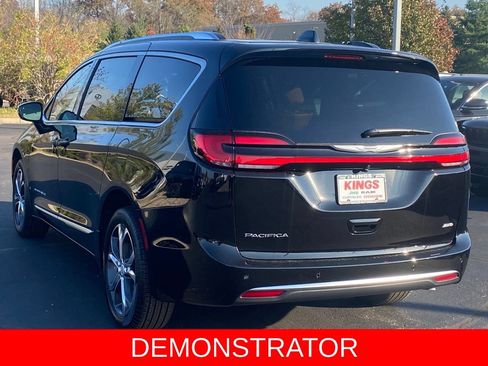 New 2026 Chrysler Pacifica Pinnacle AWD/4WD image 5