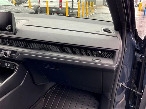 Used 2025 Honda CR-V Sport image 14