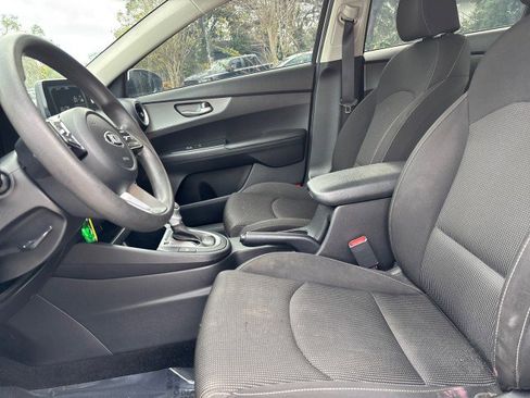 Used 2020 Kia Forte LXS image 10