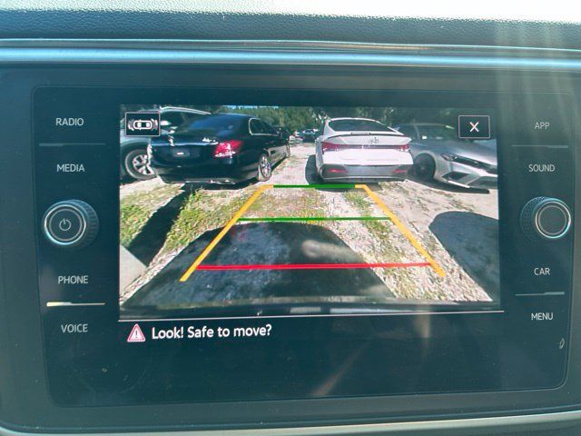 Used 2021 Volkswagen Atlas Cross Sport SE FWD image 12