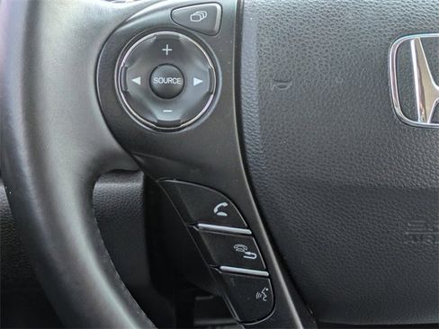 Used 2015 Honda Accord Sport image 25
