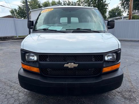 Used 2014 Chevrolet Express 2500 Extended RWD image 33
