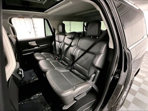 Used 2025 Ford Expedition Max Active AWD/4WD image 25