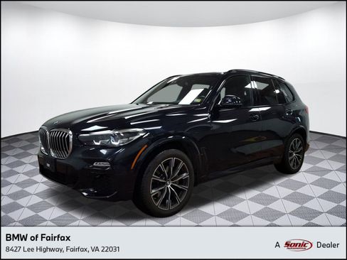 Used 2021 BMW X5 xDrive40i w/ M Sport Package image 1