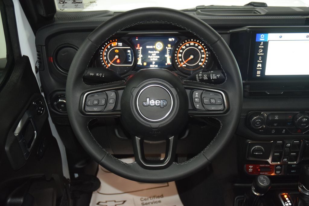 Used 2026 Jeep Wrangler Unlimited Rubicon AWD/4WD image 44
