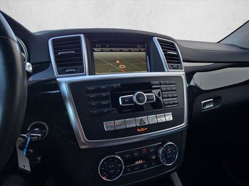 Used 2016 Mercedes-Benz GL 450 4MATIC image 14