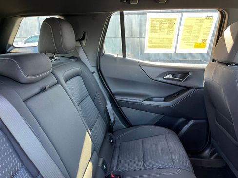 Used 2025 Chevrolet Equinox LT image 36