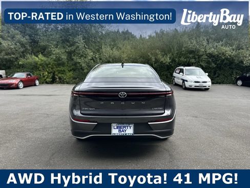 Used 2024 Toyota Crown Limited image 6