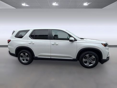 Used 2024 Honda Pilot EX-L image 8