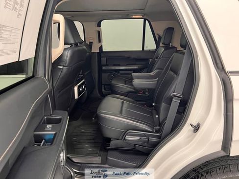 Used 2024 Ford Expedition XLT AWD/4WD image 27