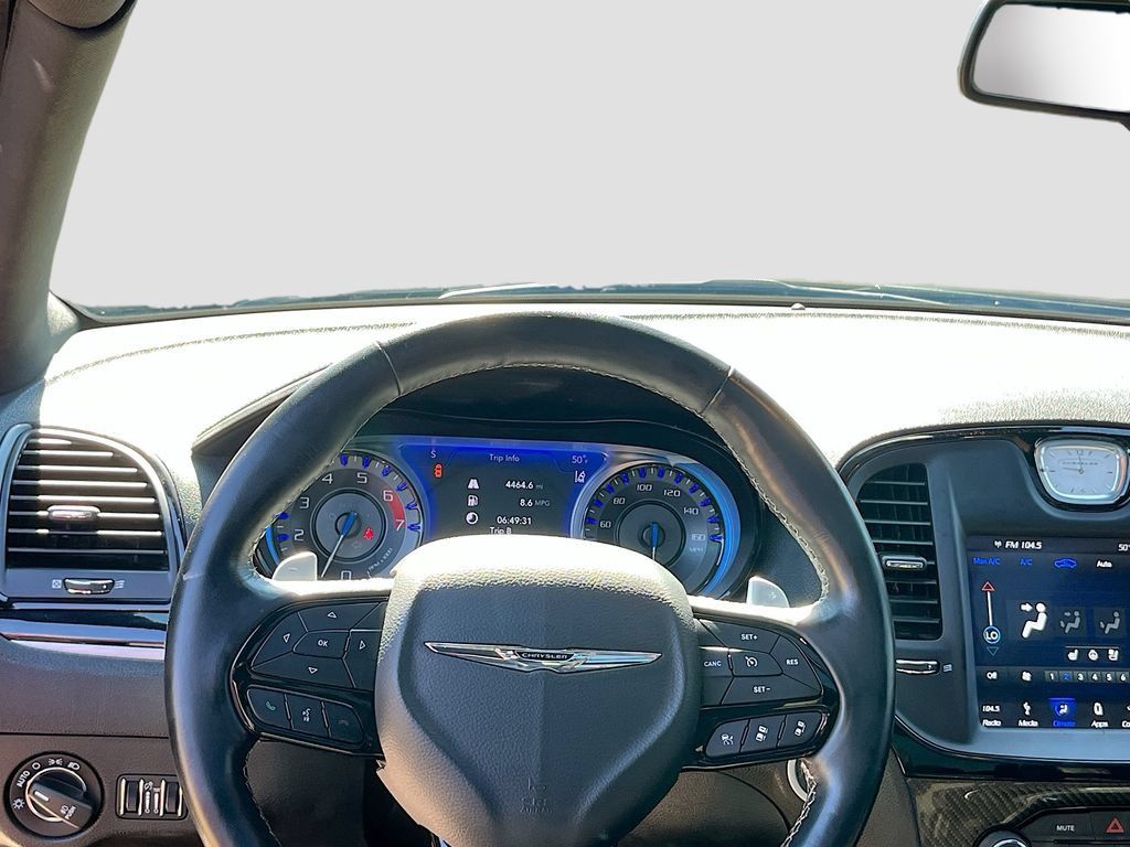 Used 2023 Chrysler 300 C RWD image 23