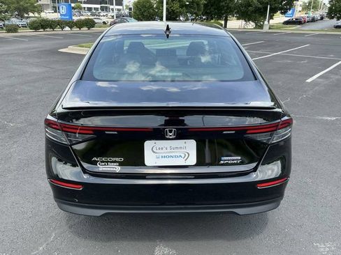 Used 2024 Honda Accord Sport image 4