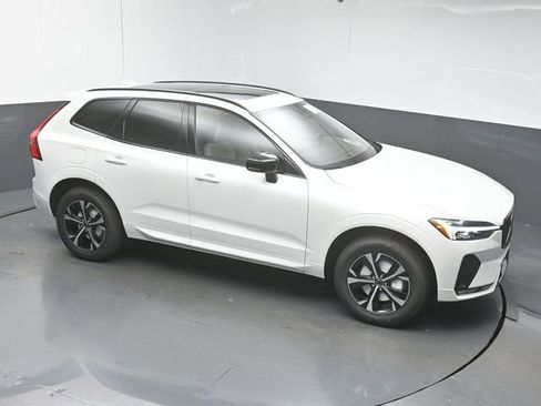 New 2026 Volvo XC60 B5 Core image 42