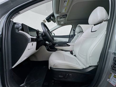 New 2026 Hyundai Tucson Limited image 40