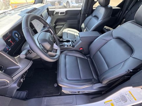 New 2026 Ford Bronco Badlands AWD/4WD image 16