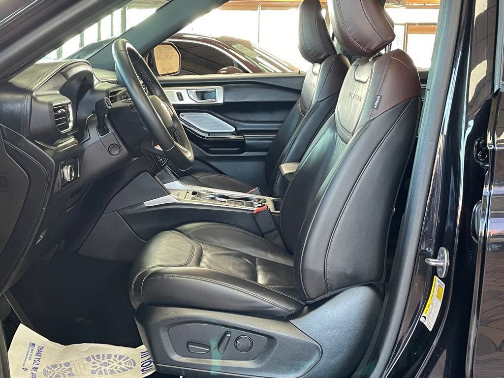 Used 2023 Ford Explorer Platinum w/ Technology Package AWD/4WD image 12