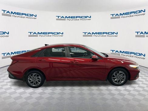 Used 2024 Hyundai Elantra SEL FWD image 6