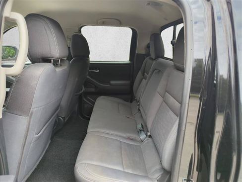 Used 2022 Nissan Frontier SV AWD/4WD image 18