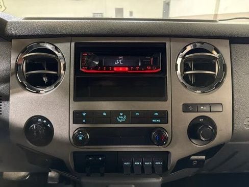 Used 2015 Ford F250 XLT w/ FX4 Off-Road Package AWD/4WD image 24