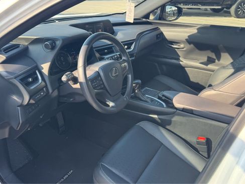 Used 2021 Lexus UX 250h AWD/4WD image 7