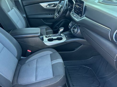 Used 2024 Chevrolet Blazer LT w/ Convenience Package FWD image 16