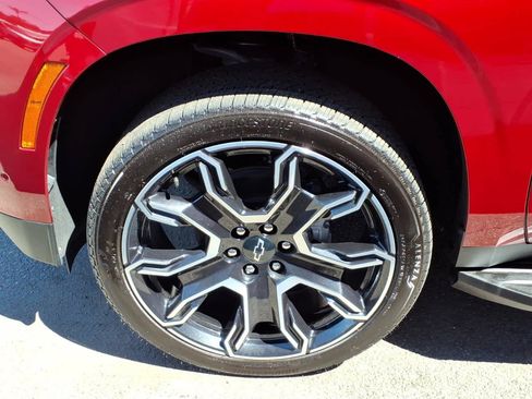Used 2025 Chevrolet Tahoe RST w/ Comfort Package AWD/4WD image 8