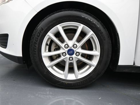 Used 2016 Ford Focus SE FWD image 27