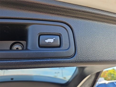 Certified 2022 Honda Pilot Touring image 25