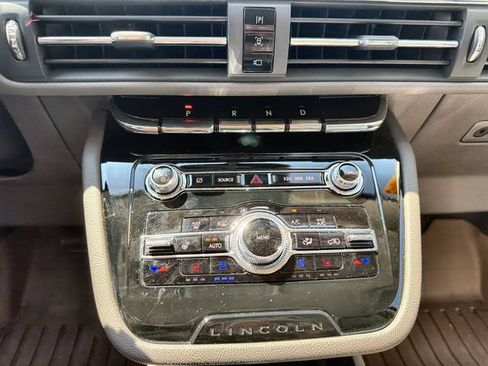 Used 2022 Lincoln Corsair FWD w/ Equipment Group 101A image 20