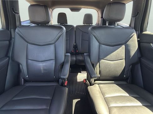 Used 2021 Cadillac XT6 Premium Luxury image 24