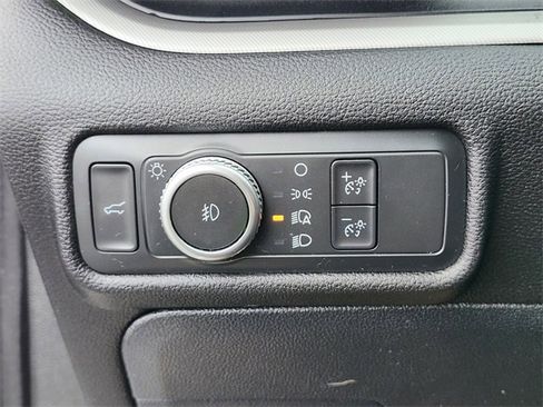 Certified 2022 Ford Explorer XLT w/ Equipment Group 202A image 25