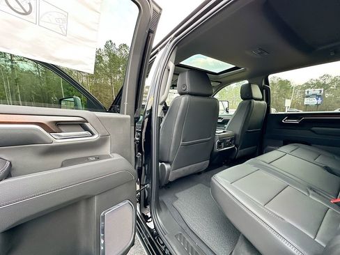 New 2026 GMC Sierra 3500 Denali w/ Denali Reserve Package image 17
