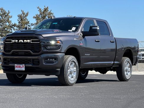 New 2026 RAM 2500 Big Horn AWD/4WD image 7