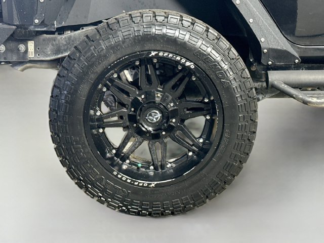 Used 2018 Jeep Wrangler Unlimited Rubicon w/ Cold Weather Group AWD/4WD image 32