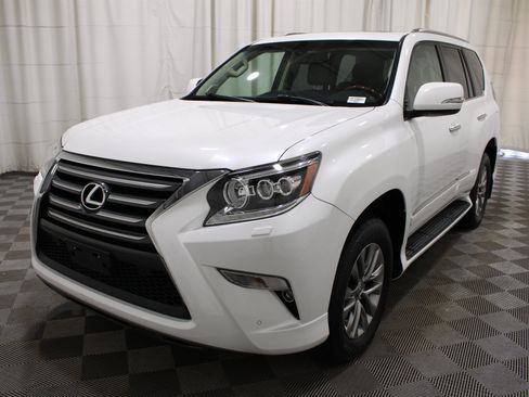 Used 2016 Lexus GX 460 Luxury w/ Preferred Accessory Package AWD/4WD image 37