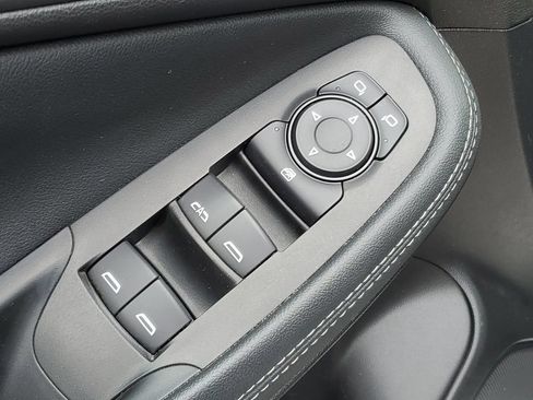 Used 2022 Buick Encore GX Preferred w/ Cold Weather Comfort Package AWD/4WD image 23