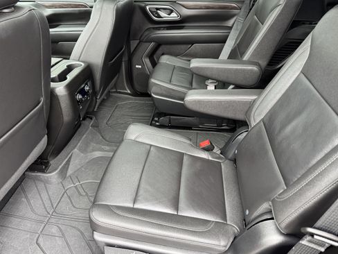 Used 2023 Chevrolet Tahoe Z71 w/ Z71 Off-Road Package image 15