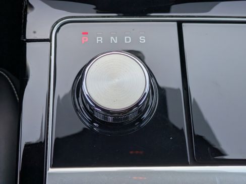 Used 2020 Land Rover Range Rover Velar SV Autobiography Dynamic image 17