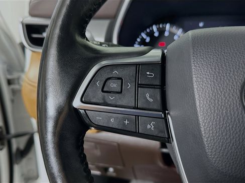 Used 2021 Toyota Highlander Platinum FWD image 15