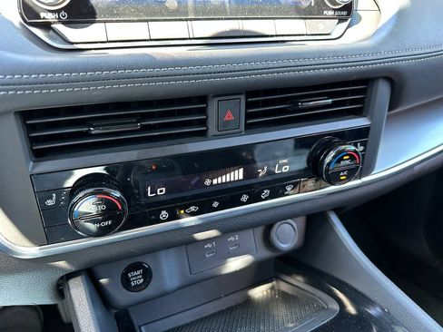 Used 2026 Nissan Rogue SV w/ Cold Weather Package FWD image 28